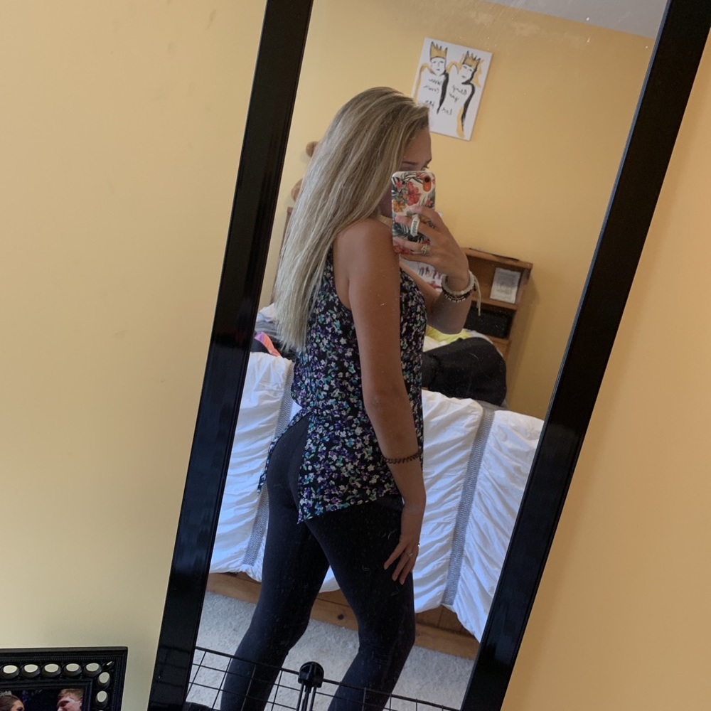 Express Flowered Tank Top - Picture 2 of 2
